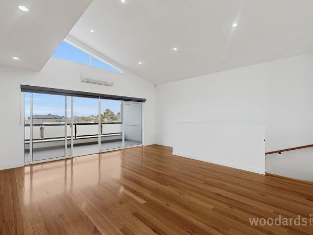 Townhouse for rent in Camerons Creek, Victoria