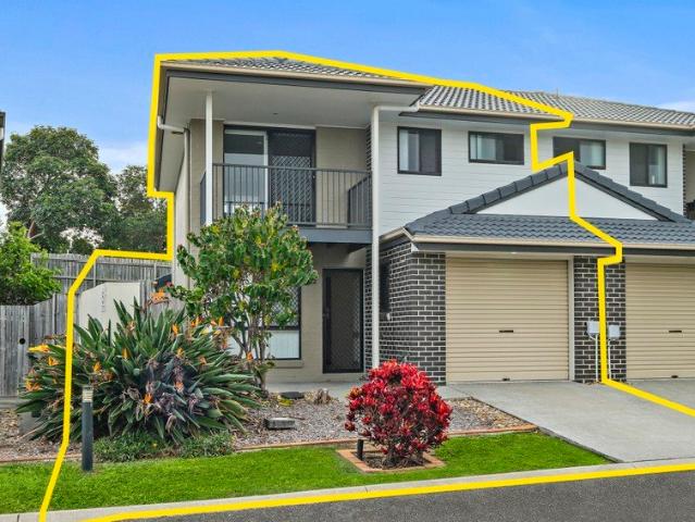 Townhouse for sale in Toombul, Queensland