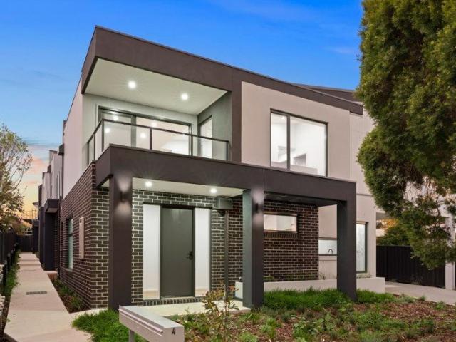 Townhouse for sale in Camerons Creek, Victoria
