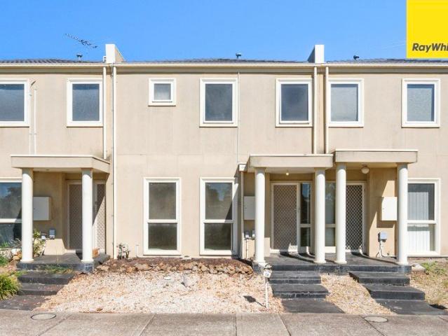 Townhouse for rent in Harkness, Melbourne