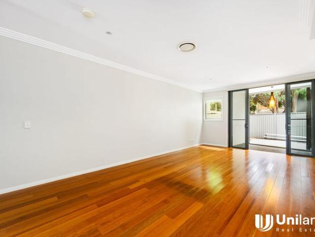 Townhouse for rent in Sydney, New South Wales