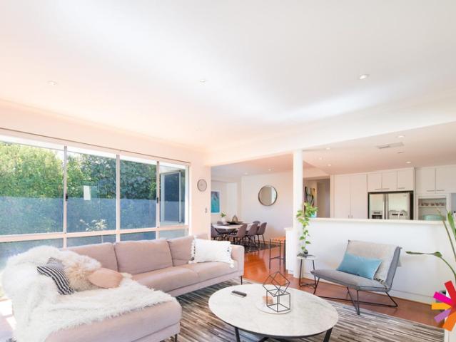 Townhouse for rent in Bicton, Western Australia
