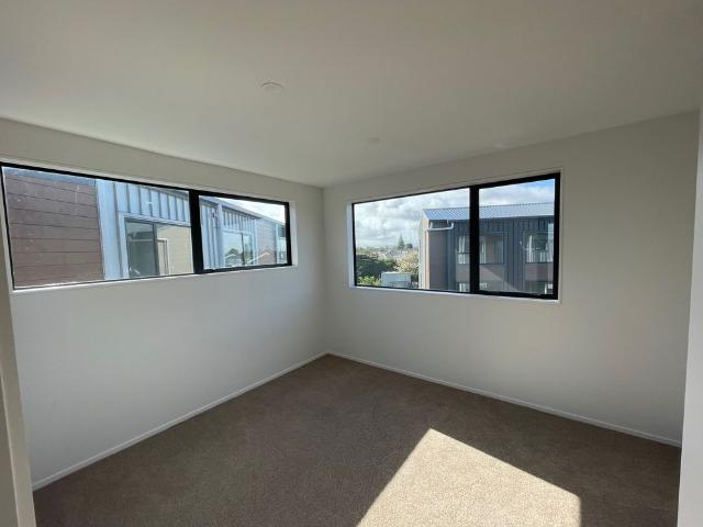 Townhouse for rent in Manurewa