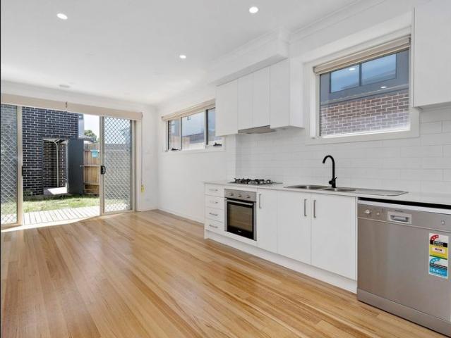Townhouse for rent in Camerons Creek, Victoria