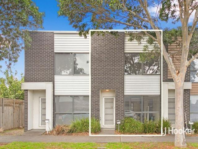 Townhouse for sale in Camerons Creek, Victoria