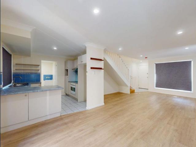 Townhouse for rent in Toombul, Queensland