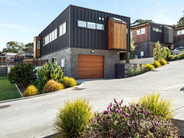 Townhouse for sale in Hobart, Tasmania