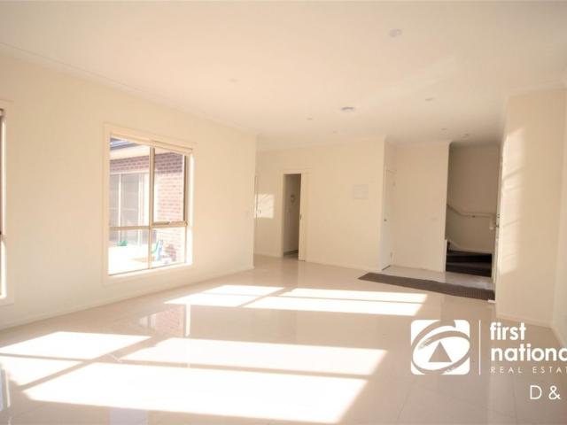Townhouse for rent in Camerons Creek, Victoria