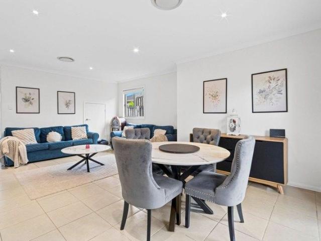 Townhouse for rent in Toombul, Queensland