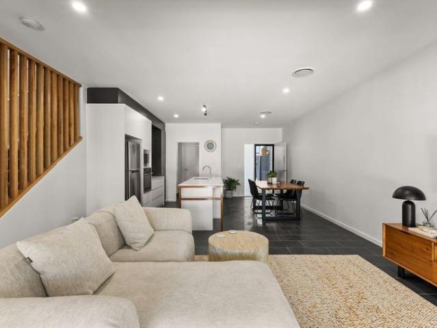 Townhouse for rent in Toombul, Queensland