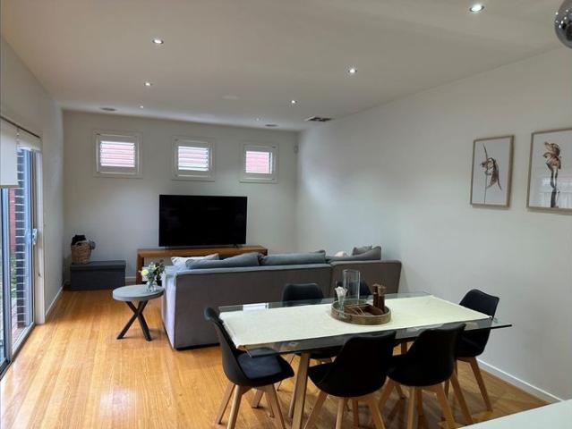 Townhouse for rent in Camerons Creek, Victoria