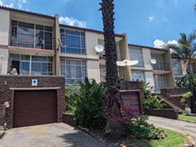 Townhouse for sale in Nooitgedacht, Gauteng