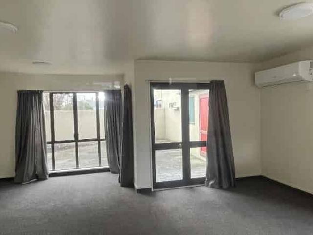 Townhouse for rent in Riccarton, Canterbury