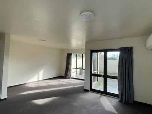 Townhouse for rent in Riccarton, Canterbury
