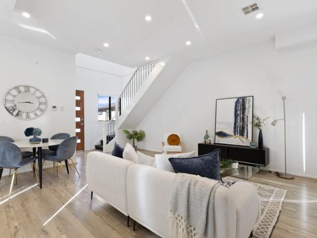 Townhouse for rent in Box Hill North, Melbourne