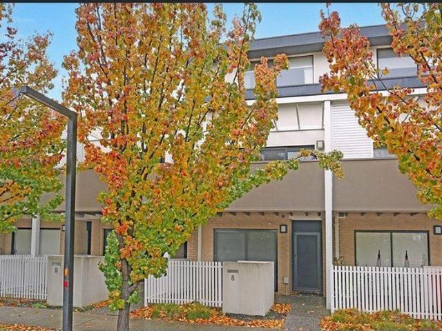 Townhouse for rent in Camerons Creek, Victoria