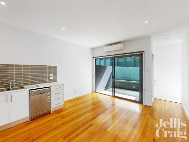 Townhouse for rent in Essendon, Melbourne