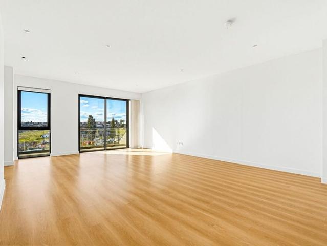 Townhouse for rent in Box Hill, Sydney
