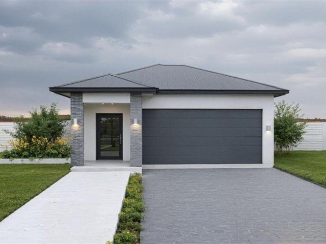 Cottage for sale in Morayfield, Greater Brisbane