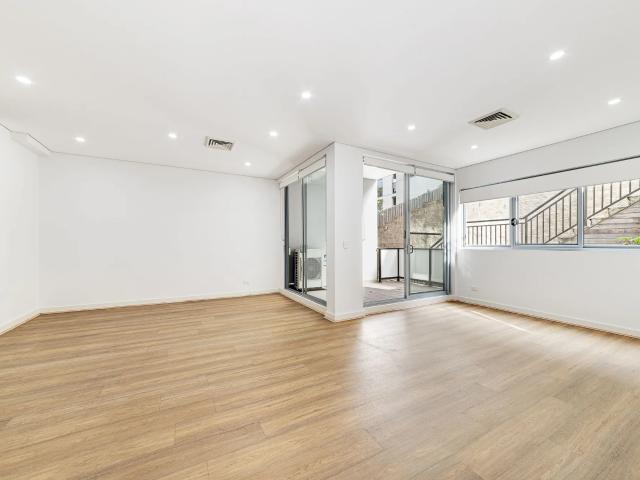 House for rent in Lower North Shore, Sydney