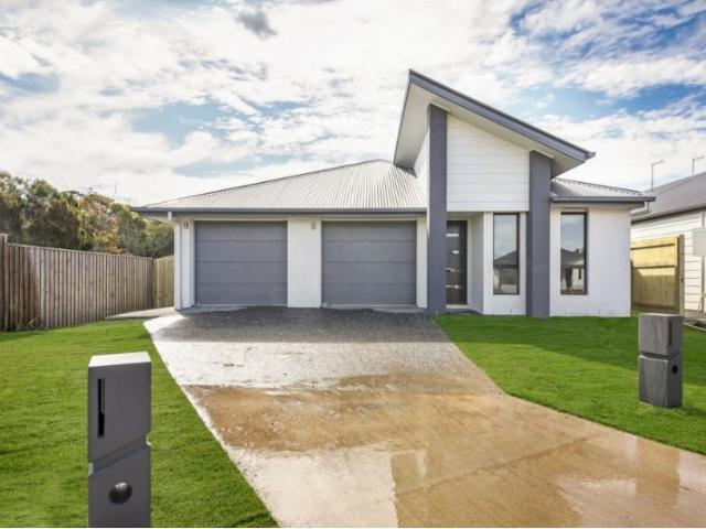 Duplex for rent in Burpengary East, Greater Brisbane