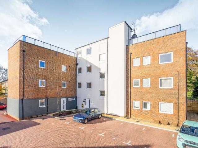 Apartment for rent in Camberley, Surrey Heath