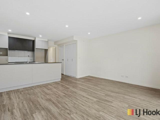 Townhouse for rent in Woden, Australian Capital Territory