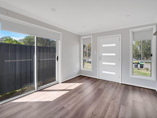 House for rent in Cambridge Park, Sydney