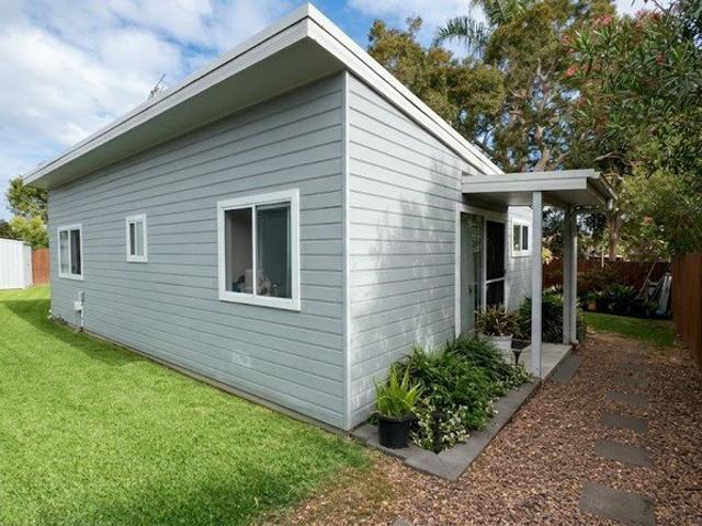 Apartment for rent in Forresters Beach, Central Coast Council