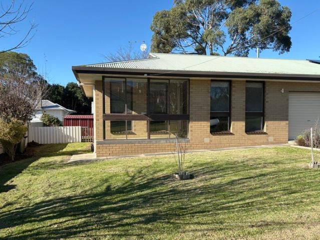 Apartment for rent in Gnotuk, Victoria