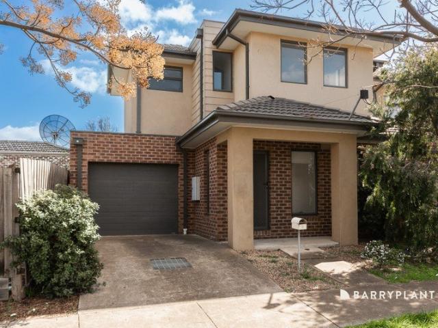 Townhouse for rent in Camerons Creek, Victoria