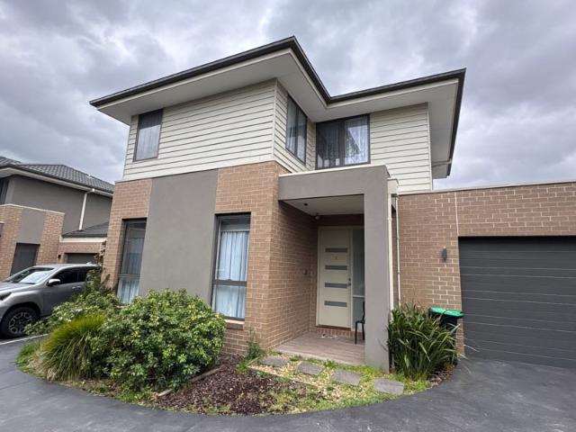Townhouse for rent in Camerons Creek, Victoria