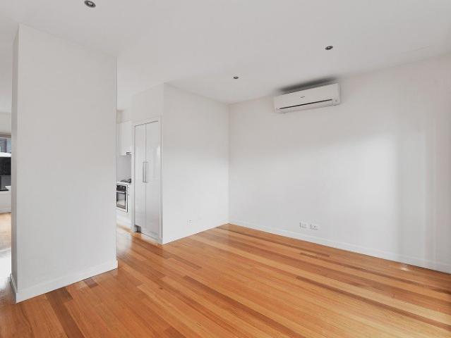Townhouse for rent in Camerons Creek, Victoria