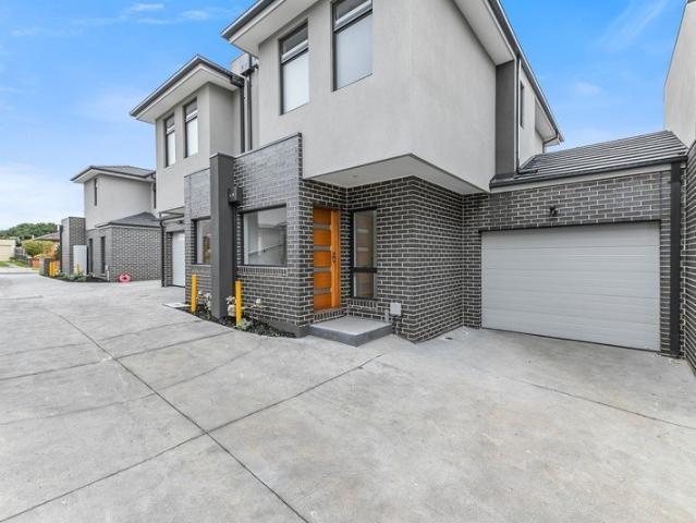 Townhouse for rent in Camerons Creek, Victoria