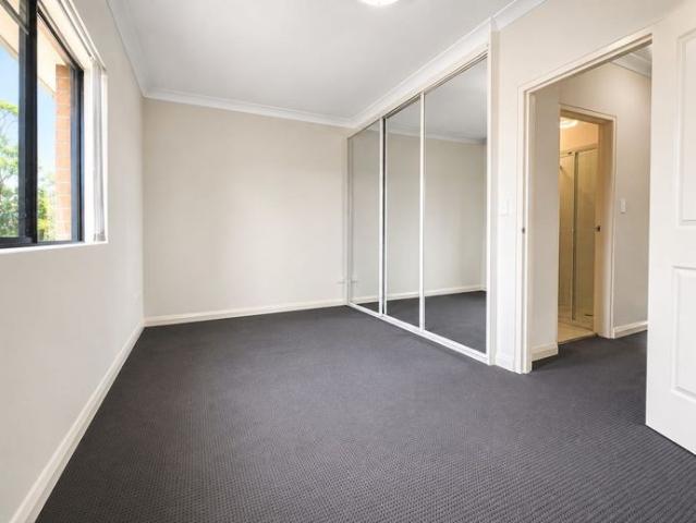 Townhouse for rent in Sydney, New South Wales