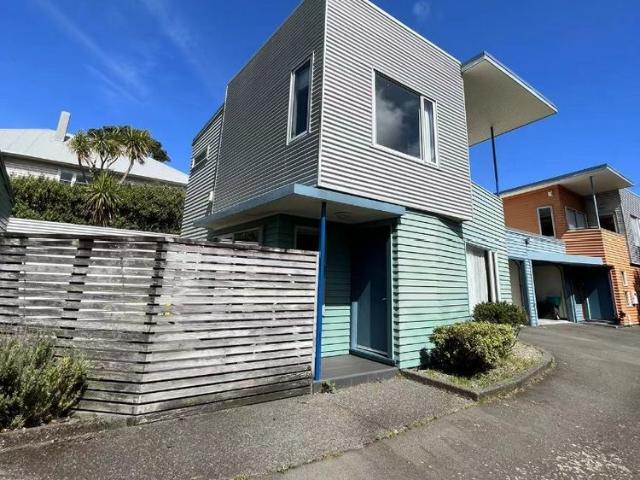 Townhouse for rent in Johnsonville East, Wellington