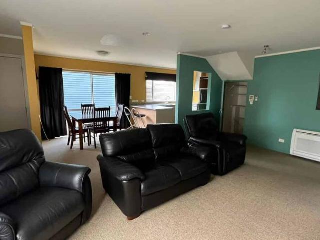 Townhouse for rent in Johnsonville East, Wellington