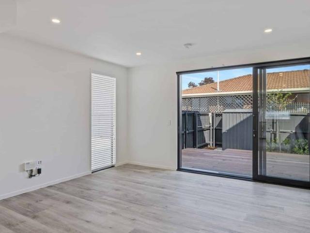 Apartment for rent in Heathcote, Canterbury