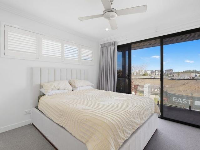 Townhouse for rent in Cannon Hill, Greater Brisbane