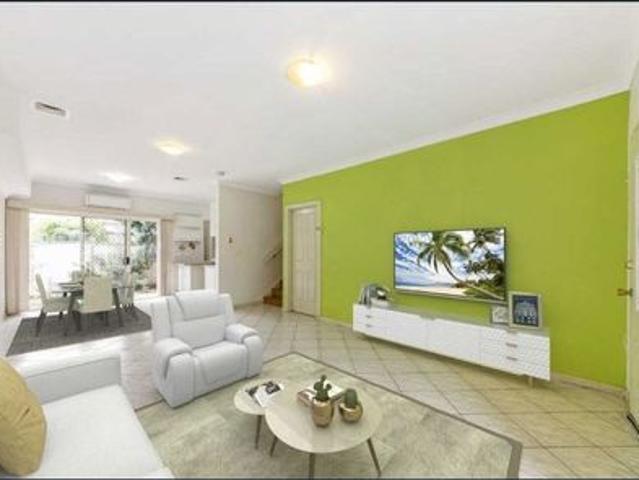 Townhouse for rent in Sydney, New South Wales