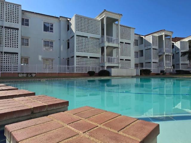 Apartment for rent in Flamingo Vlei, City of Cape Town