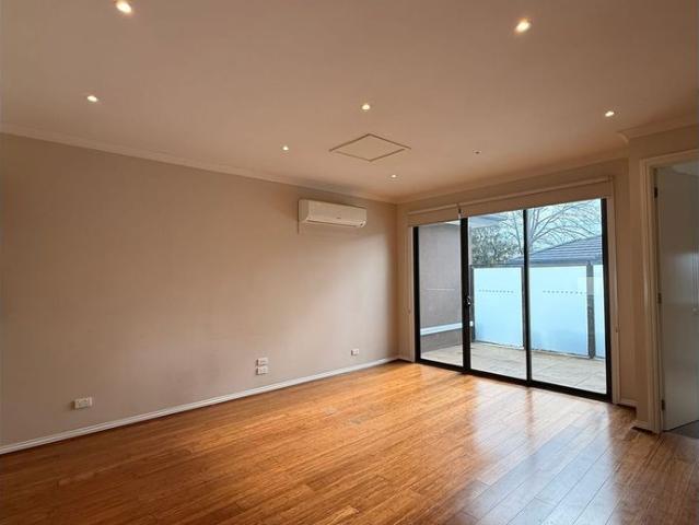 Townhouse for rent in Camerons Creek, Victoria