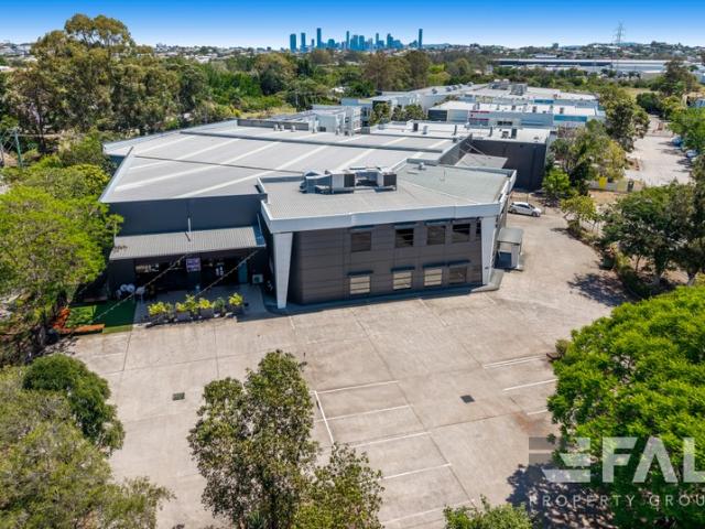 Office for rent in Toombul, Queensland