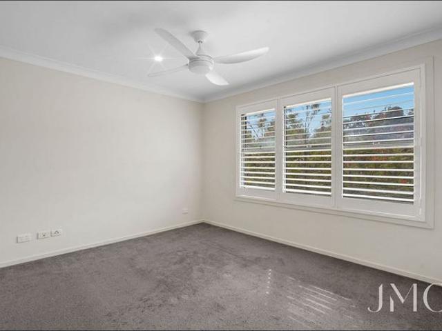 Townhouse for rent in Fernbrook, Queensland