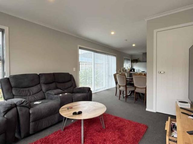 Townhouse for rent in Days Bay, Wellington