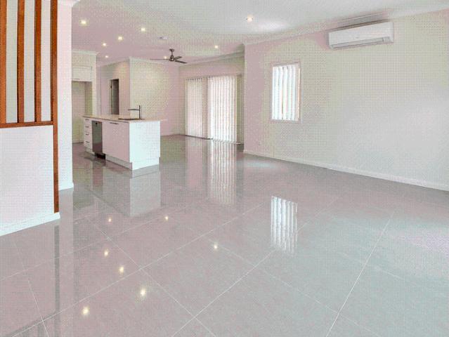 Townhouse for rent in Runcorn, Greater Brisbane