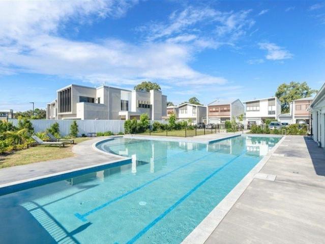 Townhouse for rent in Fernbrook, Queensland