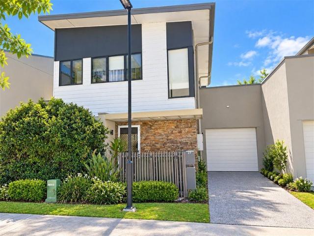 Townhouse for rent in Lyra Estate, Gold Coast City
