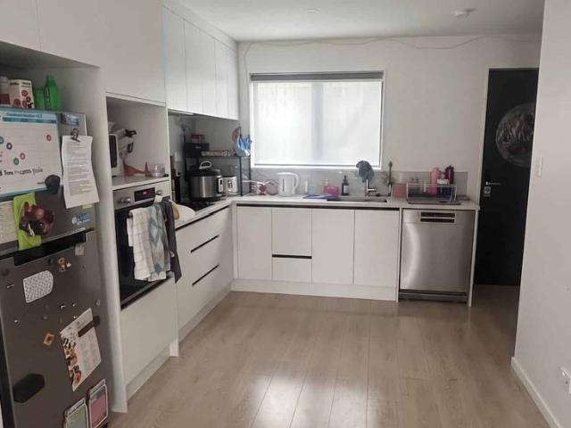 Townhouse for rent in Wairau Valley