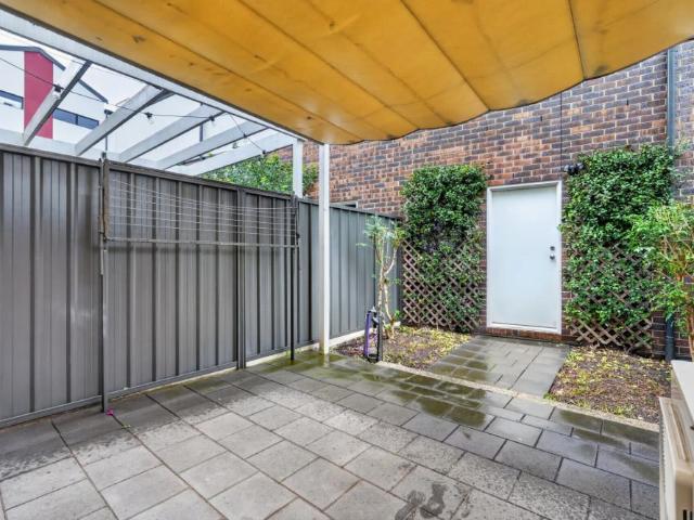 Townhouse for rent in Horseshoe Creek, South Australia